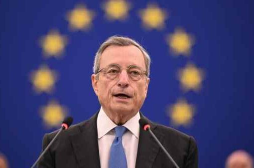 Draghi: ‘Europa sotto attacco, unica via è un federalismo pragmatico’ Mario Draghi
