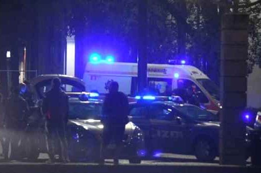 polizia notte ambulanza
