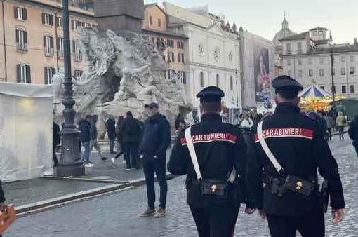 Roma, furti e borseggi. Bengalese arrestato per violenza sessuale Roma carabinieri