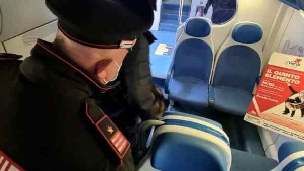 Ragazzini picchiati da Imolaoggi.it Ragazzini picchiati e rapinati in treno arrestati due minorenni marocchini