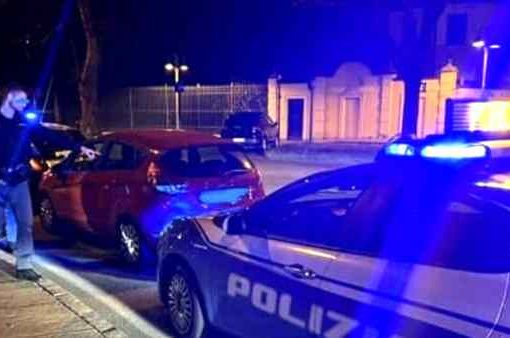polizia notte rapina