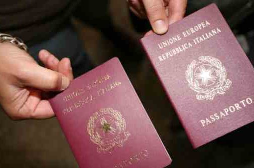 Schengen, impronte digitali e immagini facciali invece del ‘vecchio’ timbro sul passaporto False cittadinanze italiane