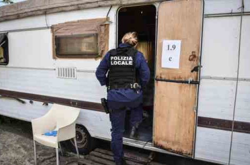 Polizia locale nomadi