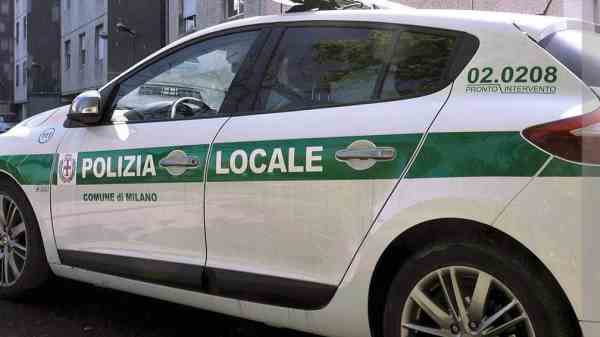 Milano, tentano di rubare bagagli di diplomatici filippini: arrestati due stranieri Milano, tentano di rubare bagagli di diplomatici filippini: arrestati due stranieri
