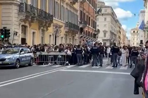 Biden a pranzo: chiuso tratto di via del Corso