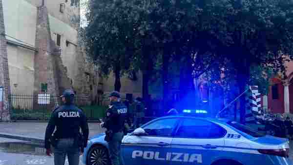 Rapine a Bologna, arrestati 4 minorenni stranieri. Questore: “situazione critica” Rapine a Bologna, arrestati 4 minorenni stranieri. Questore: “situazione critica”