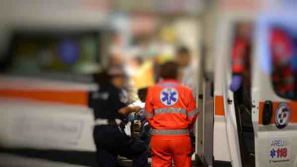 Torino, lite con connazionale: egiziano accoltellato Torino, lite con connazionale: egiziano accoltellato
