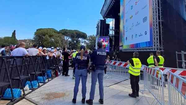 Roma, violenza sessuale al concerto del 1° Maggio: arrestati tre tunisini Roma, violenza sessuale al concerto del 1° Maggio: arrestati tre tunisini
