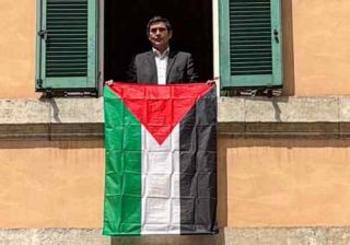 Fratoianni bandiera Palestina