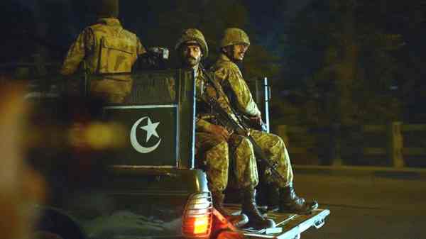 Pakistan, esercito a corto di armi: vendute tutte a Kiev Pakistan, esercito a corto di armi: vendute tutte a Kiev