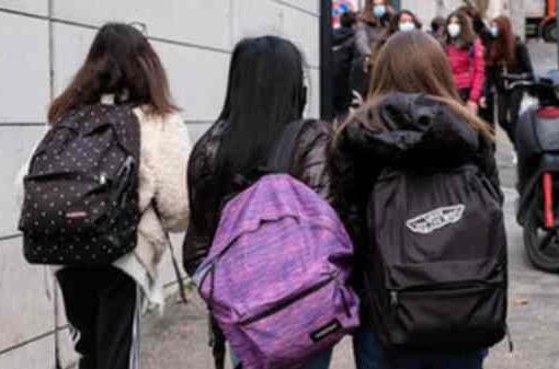 Scuola Zanella di Padova: in tutte le prime più stranieri che italiani ragazzine scuola