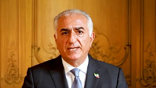 Reza Pahlavi: “E’ il momento di riprendersi l’Iran” Reza Pahlavi: “E’ il momento di riprendersi l’Iran”