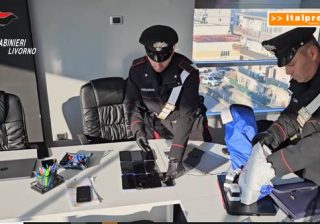 Caf abusivo per regolarizzare i migranti, 5 arresti