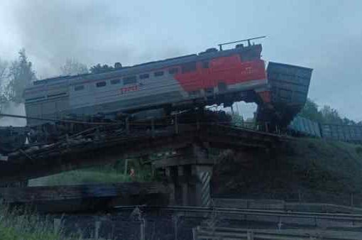Russia, esplosioni a due ponti ferroviari