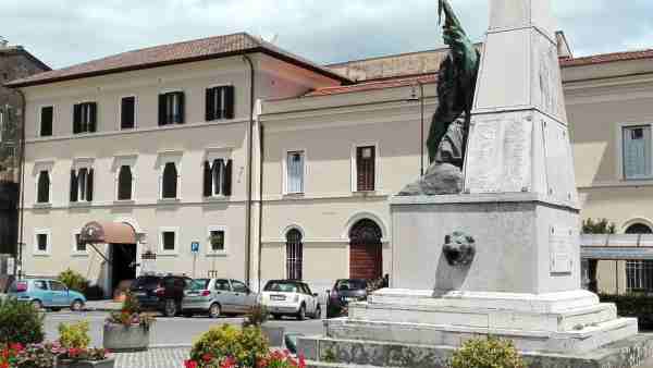 Ronciglione, centro per migranti in storica Residenza principe di Piemonte Ronciglione, centro per migranti in storica Residenza principe di Piemonte