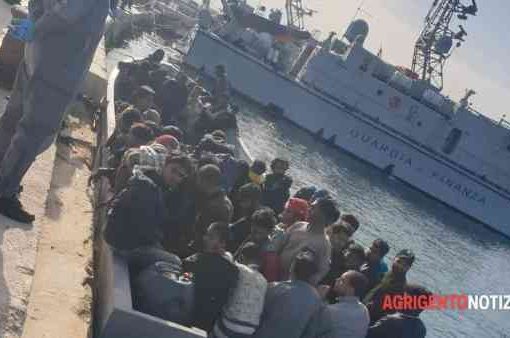 Migranti, 147 sbarcati a Lampedusa