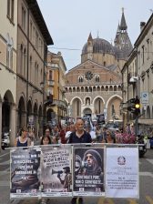 Padova, manifestazione internazionale sui danni da vaccino