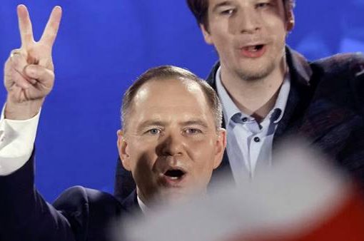Polonia, vince il sovranista Nawrocki