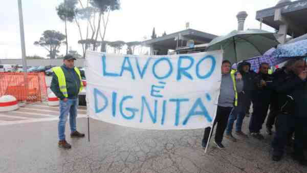 stellantis sciopero per temperature troppo alte in fabbrica