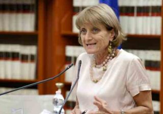 Noemi Di Segn