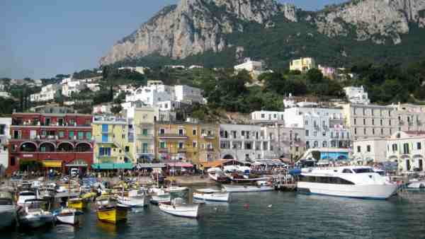 Capri, politico inglese derubato di orologio da 200mila euro Capri, politico inglese derubato di orologio da 200mila euro