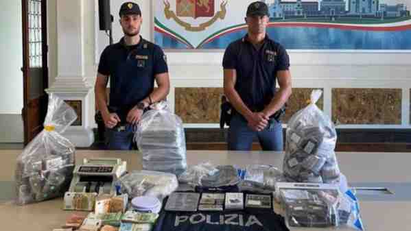Padova, affitta seconda casa come deposito di droga: arrestato marocchino Padova, affitta seconda casa come deposito di droga: arrestato marocchino