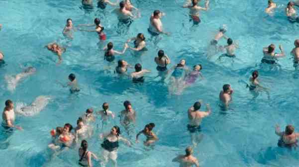 Molestie sessuali, donne abbandonano le piscine pubbliche in Germania Molestie sessuali, donne abbandonano le piscine pubbliche in Germania