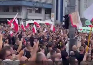 Polonia, proteste di massa contro l'immigrazione