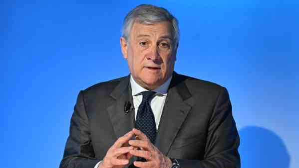 Spese militari, Tajani: “Non ci saranno tagli a istruzione e sanità”