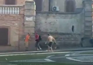 lite a sprangate tra stranieri