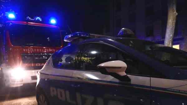 rom si schiantano con la porsche rubata un morto e due feriti gravi