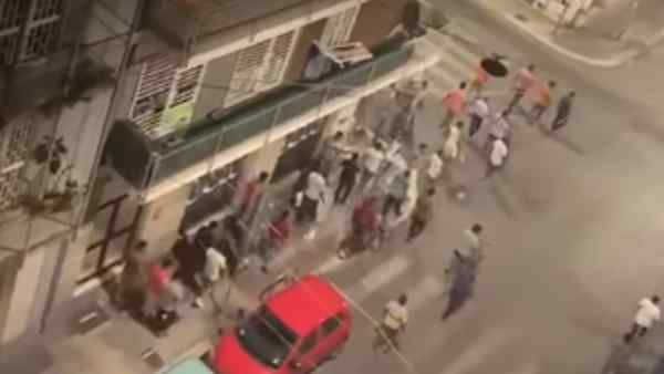 bari maxi rissa tra extracomunitari dopo un furto