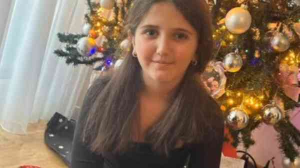 Carlotta muore a 12 anni dopo aver atteso l’ambulanza per ore
