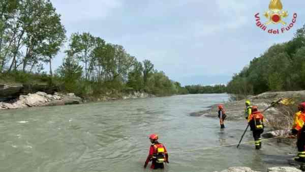 morto nel fiume a 12 anni l8217ha buttato un 15enne maghrebino per un debito
