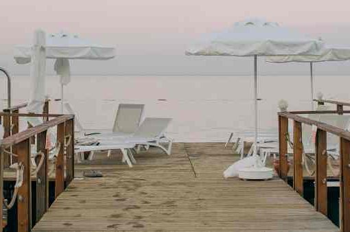 Assobalneari: ‘spiagge spesso semideserte, tranne la domenica’ spiaggia deserta