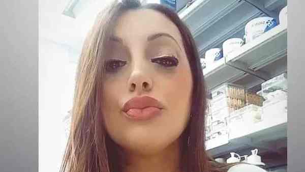 Tina Sgarbini trovata morta in casa, l’ex compagno è in fuga Tina Sgarbini trovata morta in casa, l’ex compagno è in fuga