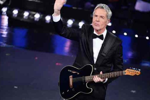 Lampedusa, per il concerto di Baglioni 800mila euro di soldi pubblici Claudion Baglioni
