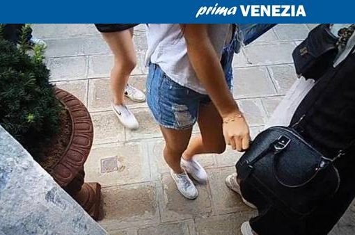 Venezia, fermate 130 borseggiatrici: tutte libere borseggiatrici