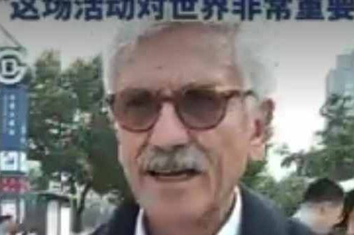 D’Alema alla parata di Pechino. E scoppia la bufera Massimo D'Alema