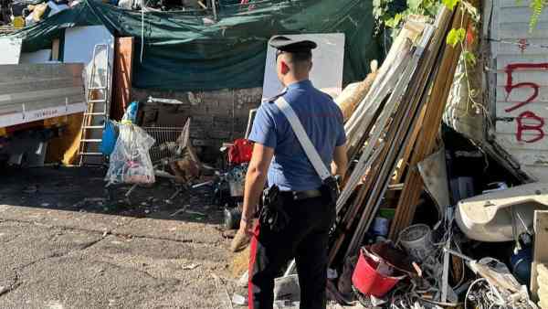Roma, bombole da campeggio scoppiano presso insediamento abusivo Roma, bombole da campeggio scoppiano presso insediamento abusivo