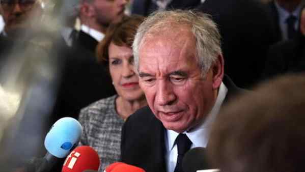 Francia, premier Bayrou contro l’Italia: ‘fa dumping fiscale’. Tajani: “sbalordito” Francia, premier Bayrou contro l’Italia: ‘fa dumping fiscale’. Tajani: “sbalordito”
