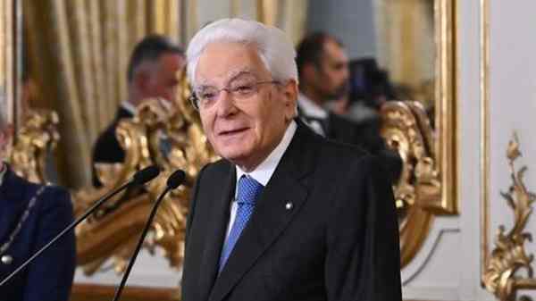 Mattarella ricorda Dalla Chiesa: “fronte comune per rinsaldare legalità e democrazia” Mattarella ricorda Dalla Chiesa: “fronte comune per rinsaldare legalità e democrazia”