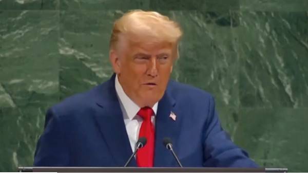 Migranti, Trump: ‘ONU dovrebbe fermare le invasioni, non crearle o finanziarle’