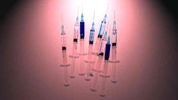 Influenza, Aifa approva 11 vaccini. Ministero: campagne vaccinali da inizio ottobre