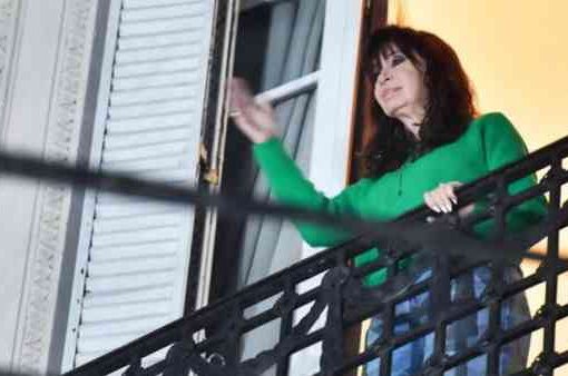 Kirchner accusa Milei: ‘ceduto a Trump il controllo dell’economia’ Cristina Kirchner