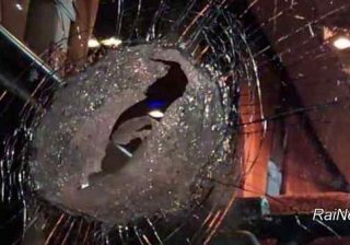 Sassi contro pullman dei tifosi Pistoia basket: morto l’autista