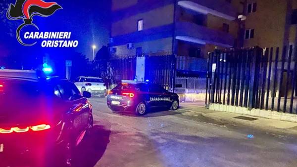 Oristano, furto aggravato continuato: arrestati due nordafricani