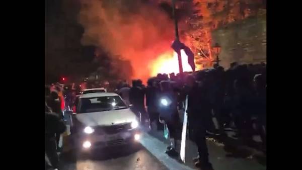 Irlanda, bambina di 10 anni violentata: proteste contro l’immigrazione Irlanda, bambina di 10 anni violentata: proteste contro l’immigrazione