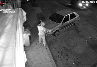 Lamezia Terme: 27 reati in una notte, arrestato 17enne