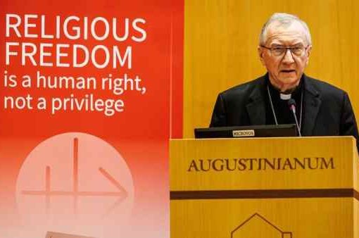 Cristiani massacrati in Nigeria, Viganò: ‘da Parolin parole vergognose’ Parolin